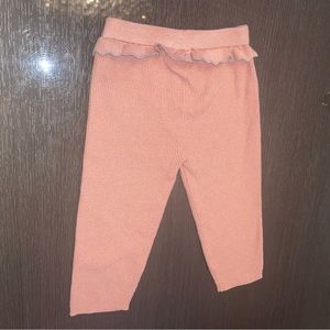 Primemark pink ribbed pants with silver detailing on Ruffles leggings
